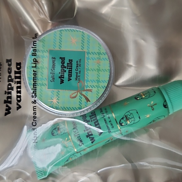 Set of 2 Ulta Beauty Lip Balm & Hand Lotion Sets- Vanilla and Sparkling Berry - Picture 2 of 7